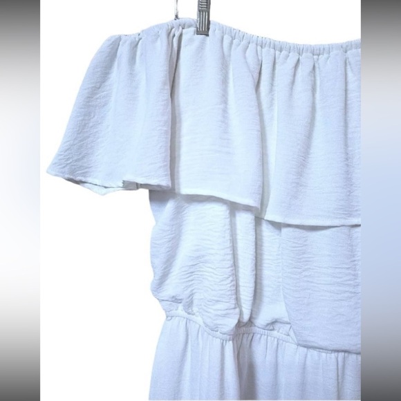 All White ruffle off-shoulder elastic waist one-piece jumpsuit Women’s Size 2XL - Picture 2 of 11